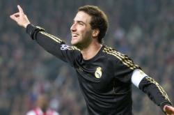 马龙复出首秀出彩，巴塞罗那主场险胜AC米兰，豪取12连胜