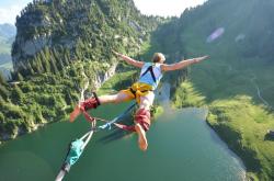 大坂直美回归赛场，爆冷首场状态亮眼，快船观众沸腾！